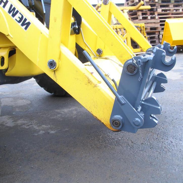 New Holland LB110 Quick Hitch